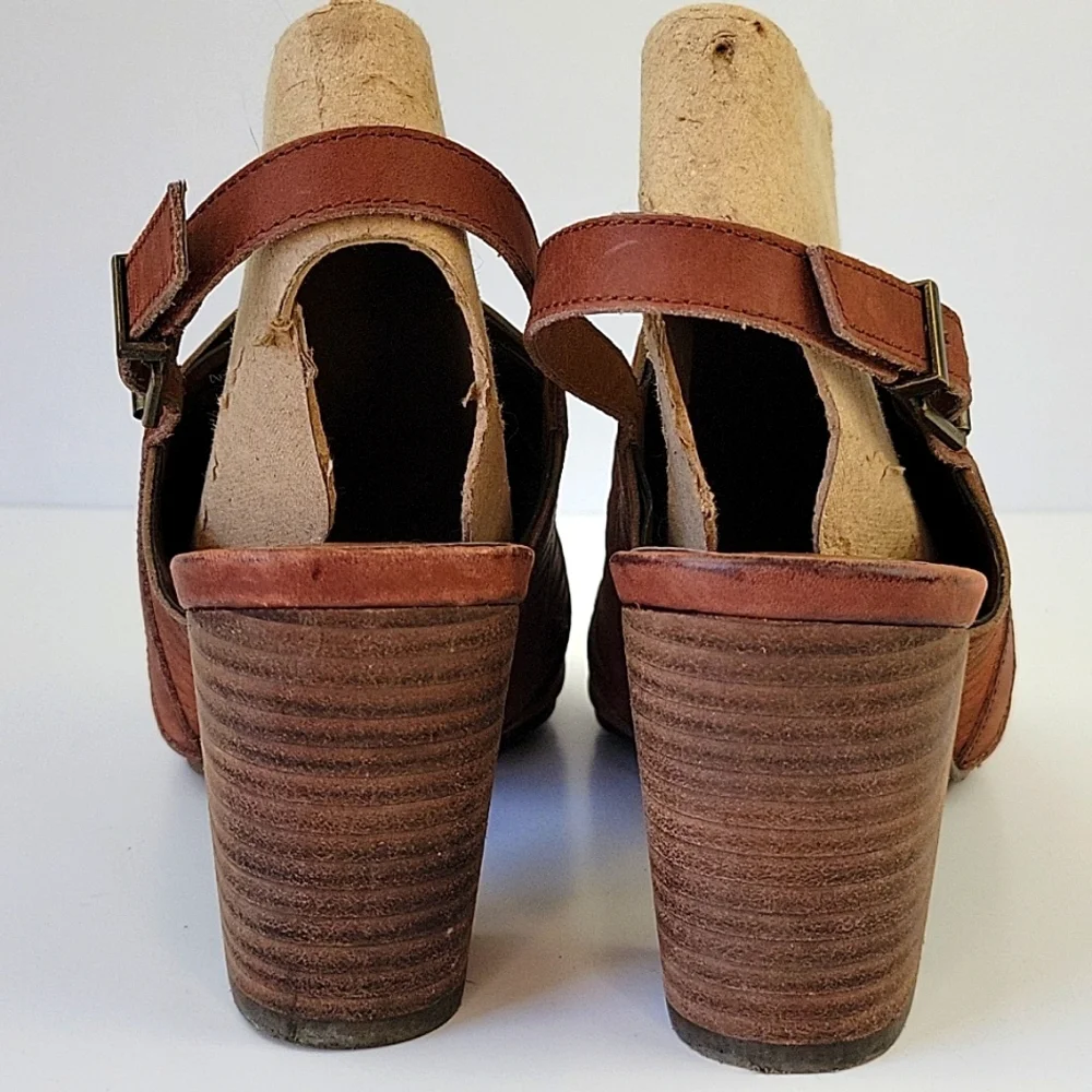 Lucky Brand Jorelie Sandals Plum Brown Size 9.5